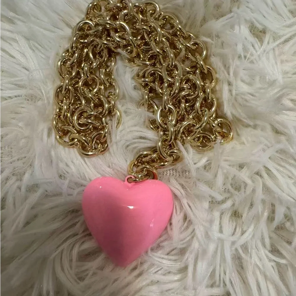 Roxanne Assoulin The Puffy Heart Necklace in cotton candy - Picture 3 of 3